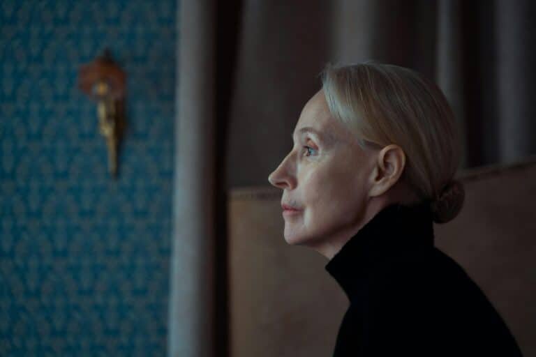 Un ritratto simbolico di Marie-Françoise, insegnante di francese e latino, eroina invisibile della vita quotidiana