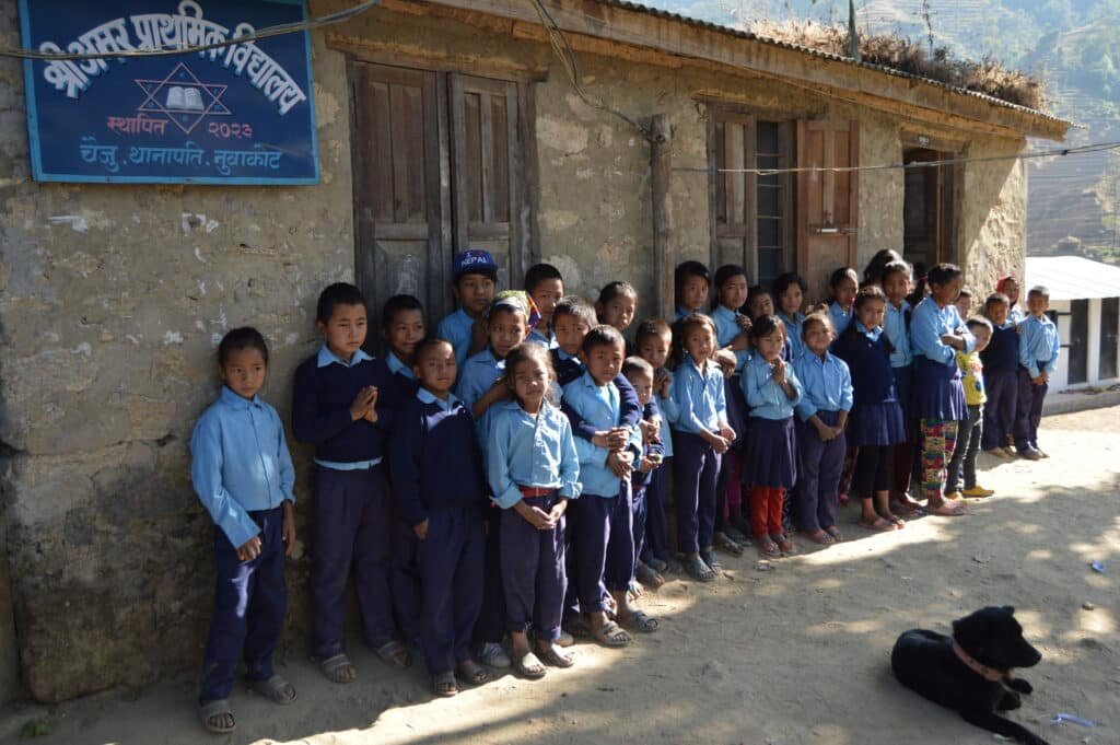 ecole enfants nepal education zone rurale
